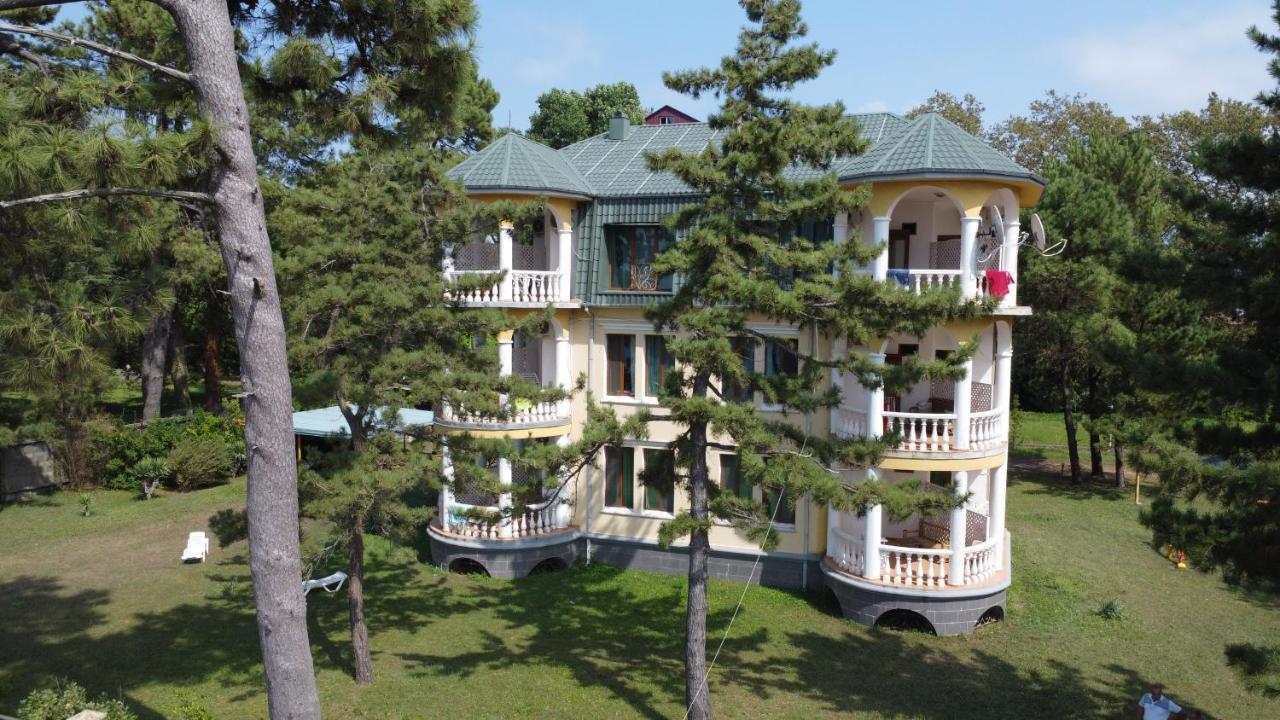 Marshal Resort Kobuleti Ngoại thất bức ảnh